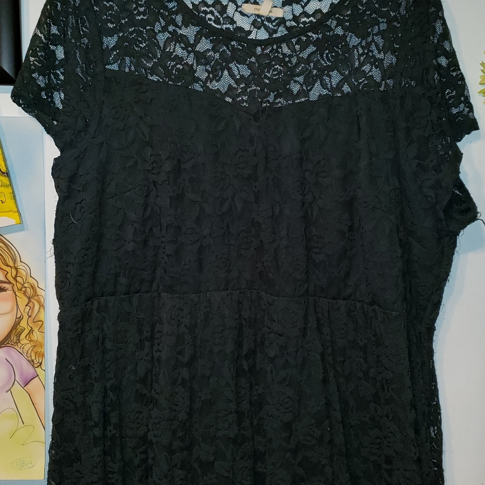 Green lacey knee length dress